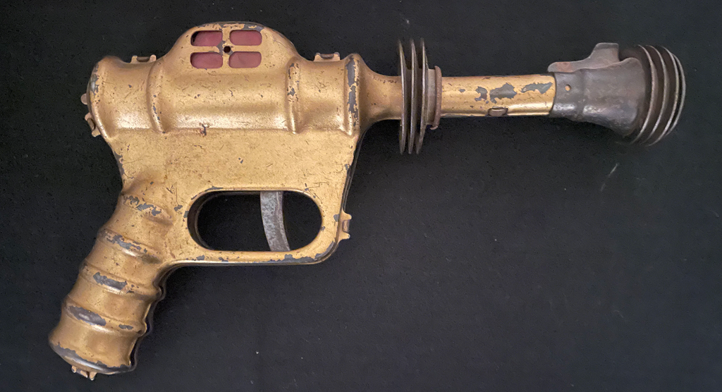 Buck Rogers XZ38 Disintegrator Pistol (Daisy, 1935) — Bedo's Collectibles