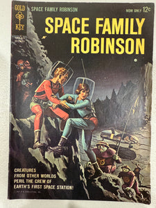 Space Family Robinson #  1  FN+ (6.5)