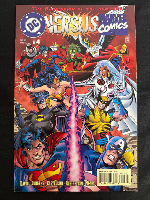 DC versus Marvel / Marvel versus DC #  4 VF+ (8.5)