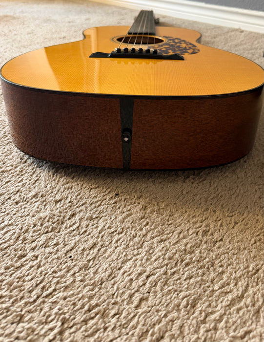 2010 Collings 001A Varnish 6-String Acoustic Guitar