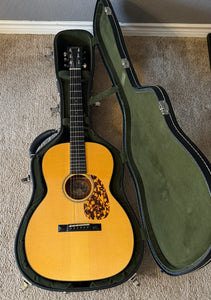 2010 Collings 001A Varnish 6-String Acoustic Guitar