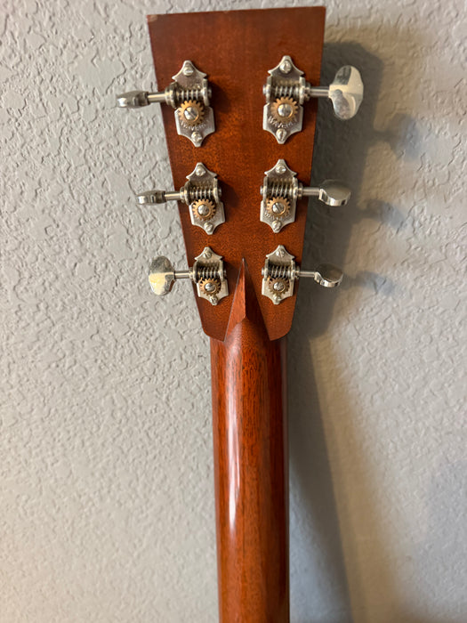 2010 Collings 001A Varnish 6-String Acoustic Guitar