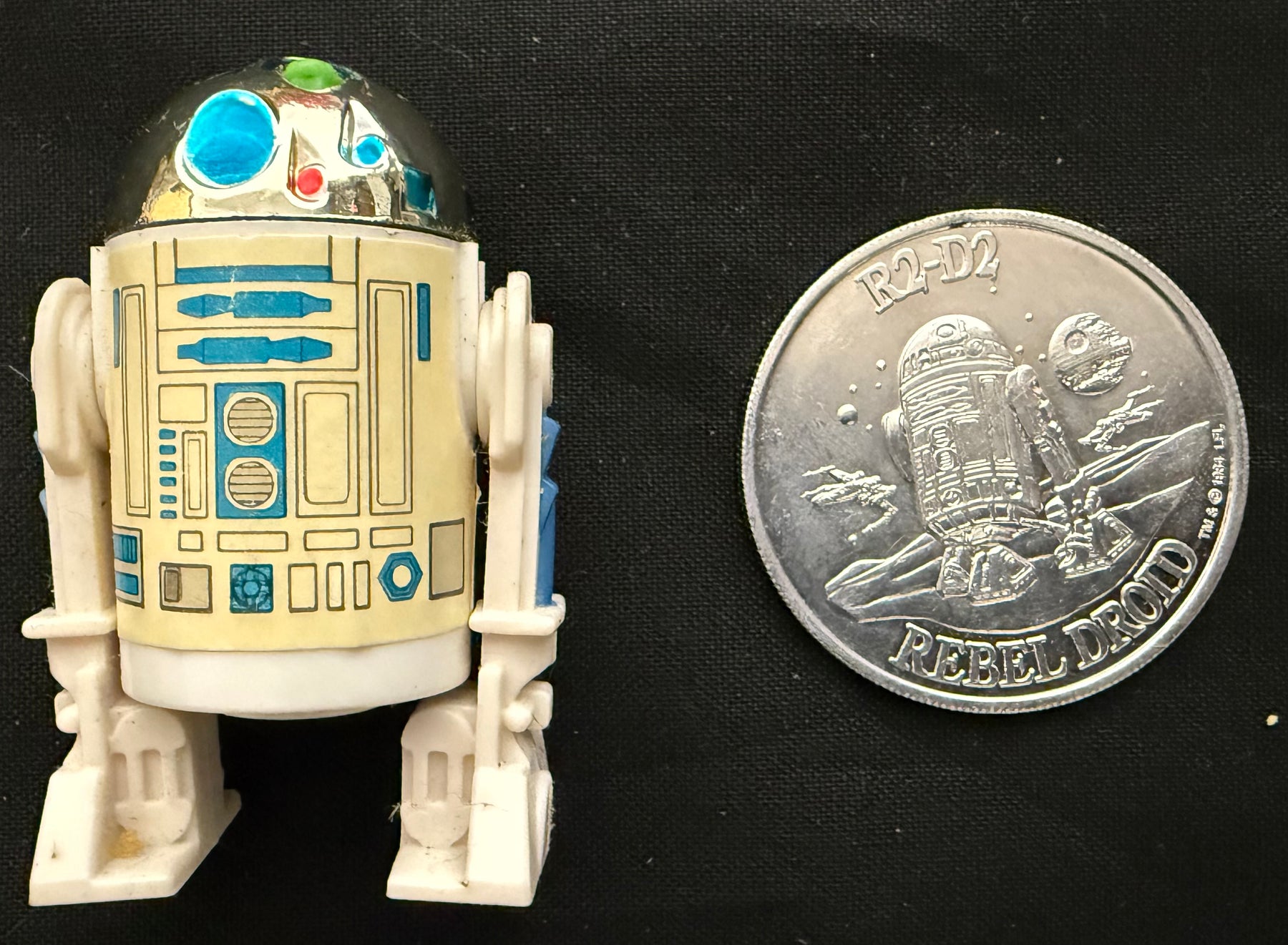 Kenner Star Wars POTF R2-D2 (w/pop-up saber) with Coin