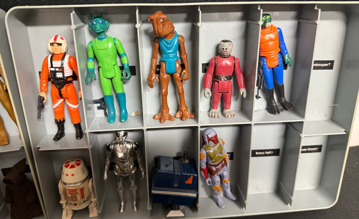 Kenner Star Wars Original First 21 Action Figures (1977-1979) Plus Case