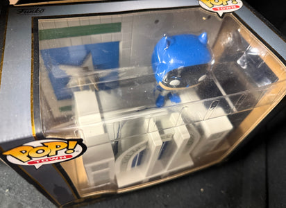 Funko Pop! Town Batman with Hall of Justice 09