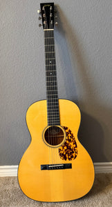 2010 Collings 001A Varnish 6-String Acoustic Guitar