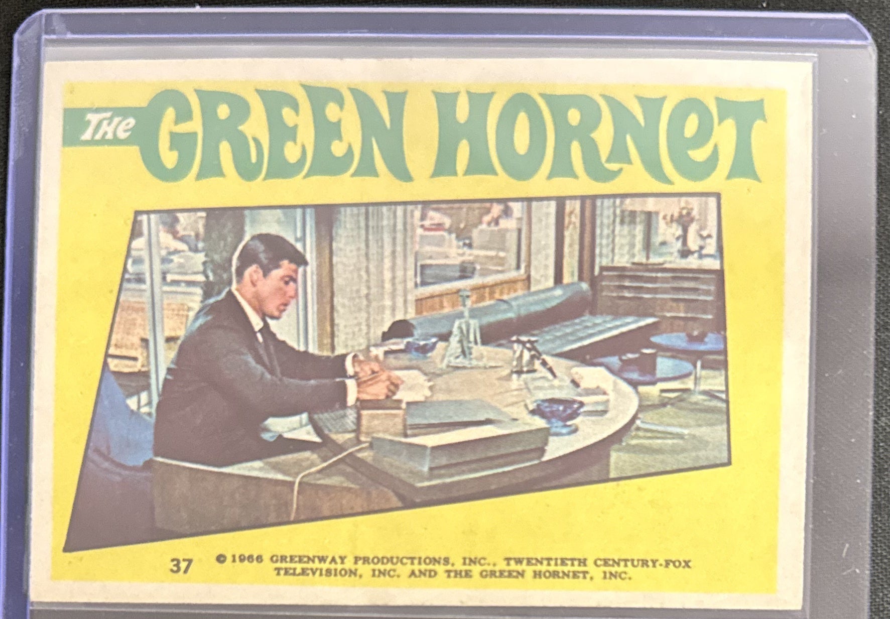The Green Hornet Donruss Sticker #37 (1966)