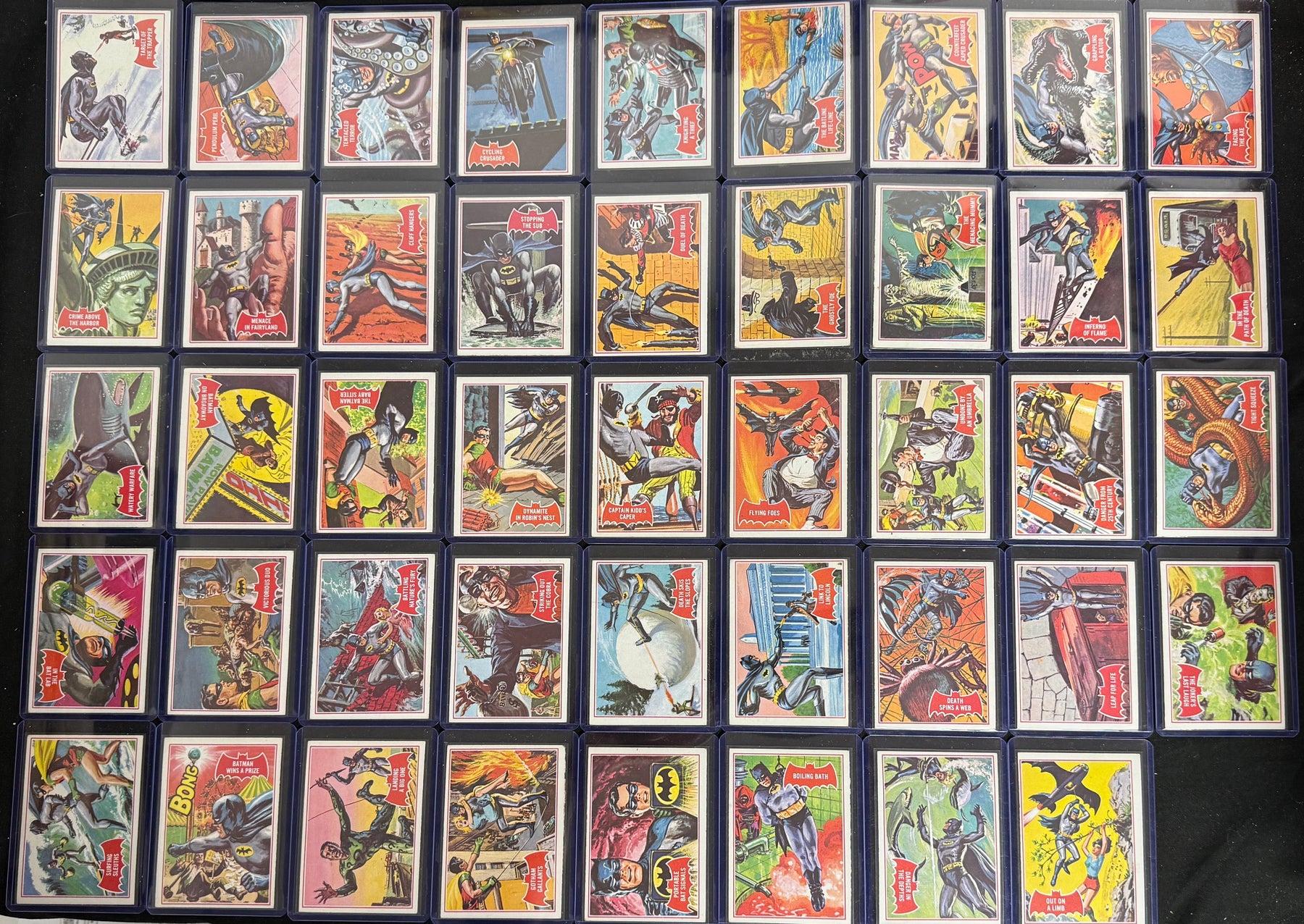Topps Batman Series A 1966 Red Bat Puzzle Back Complete 44 Card Set